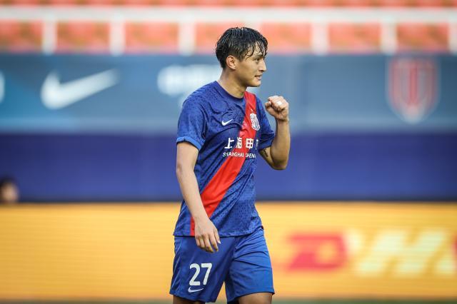 Baccarat Gaming-【中超】林良铭头球杨旭直红 大连2比1逆转十人申花